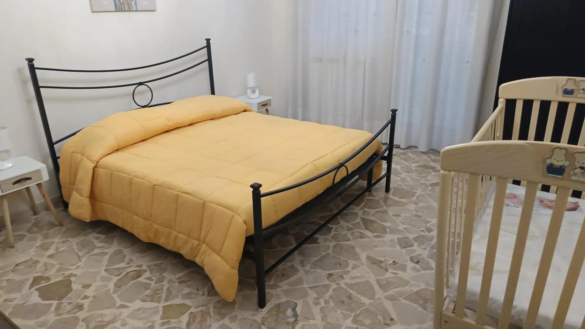 Apartment New Dawn Apartment, Appartamento Turistico, Casa Per Vacanza, Tre Camere Indipendenti Catania